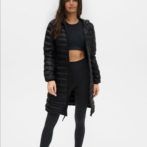 Aritzia (TNA) Black Long Light Puffer Jacket